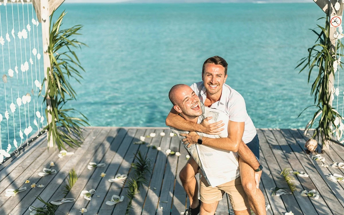 bora-bora-portrait-couple-kt-photo